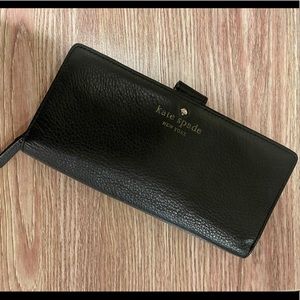 Kate spade bifold wallet black
